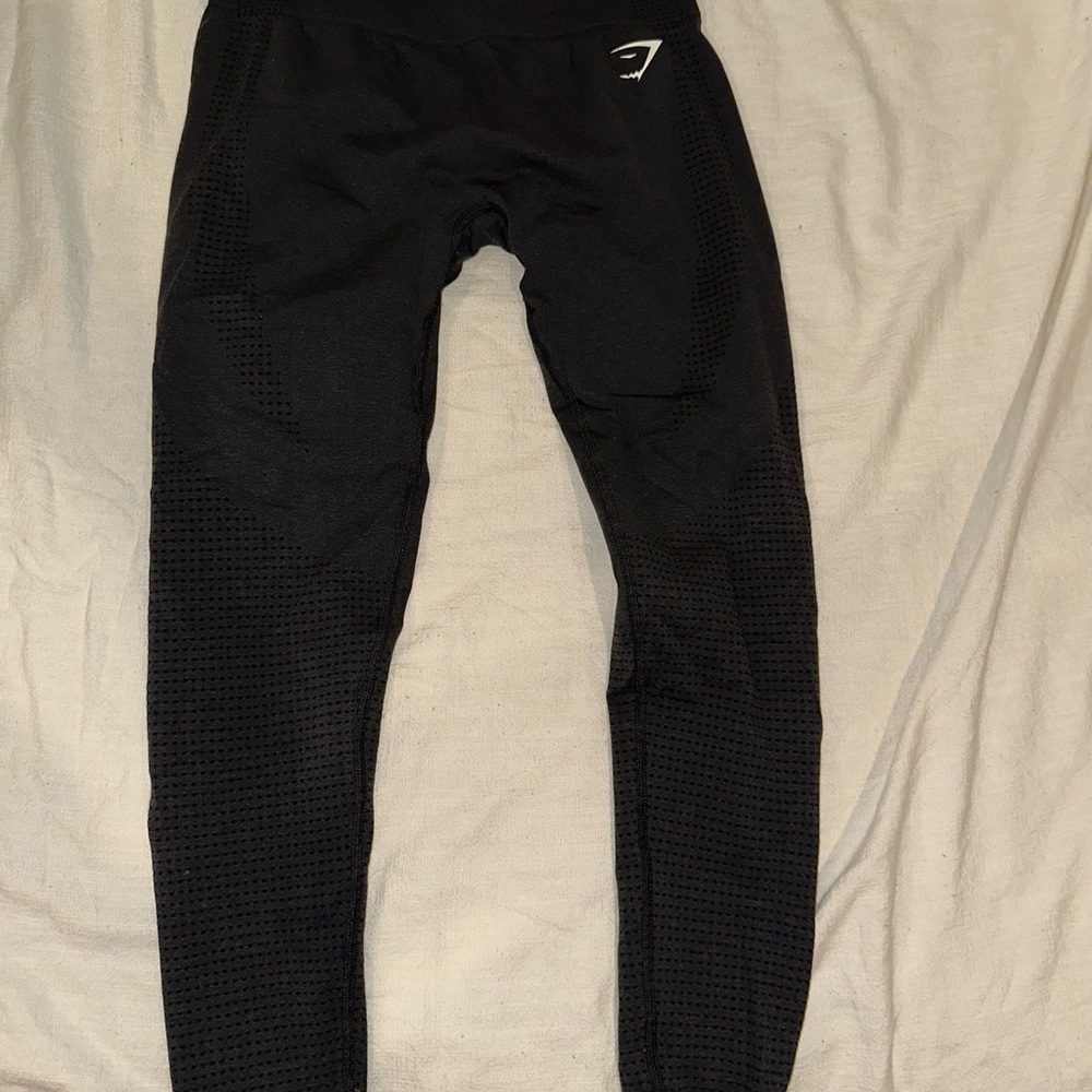 gym shark leggings